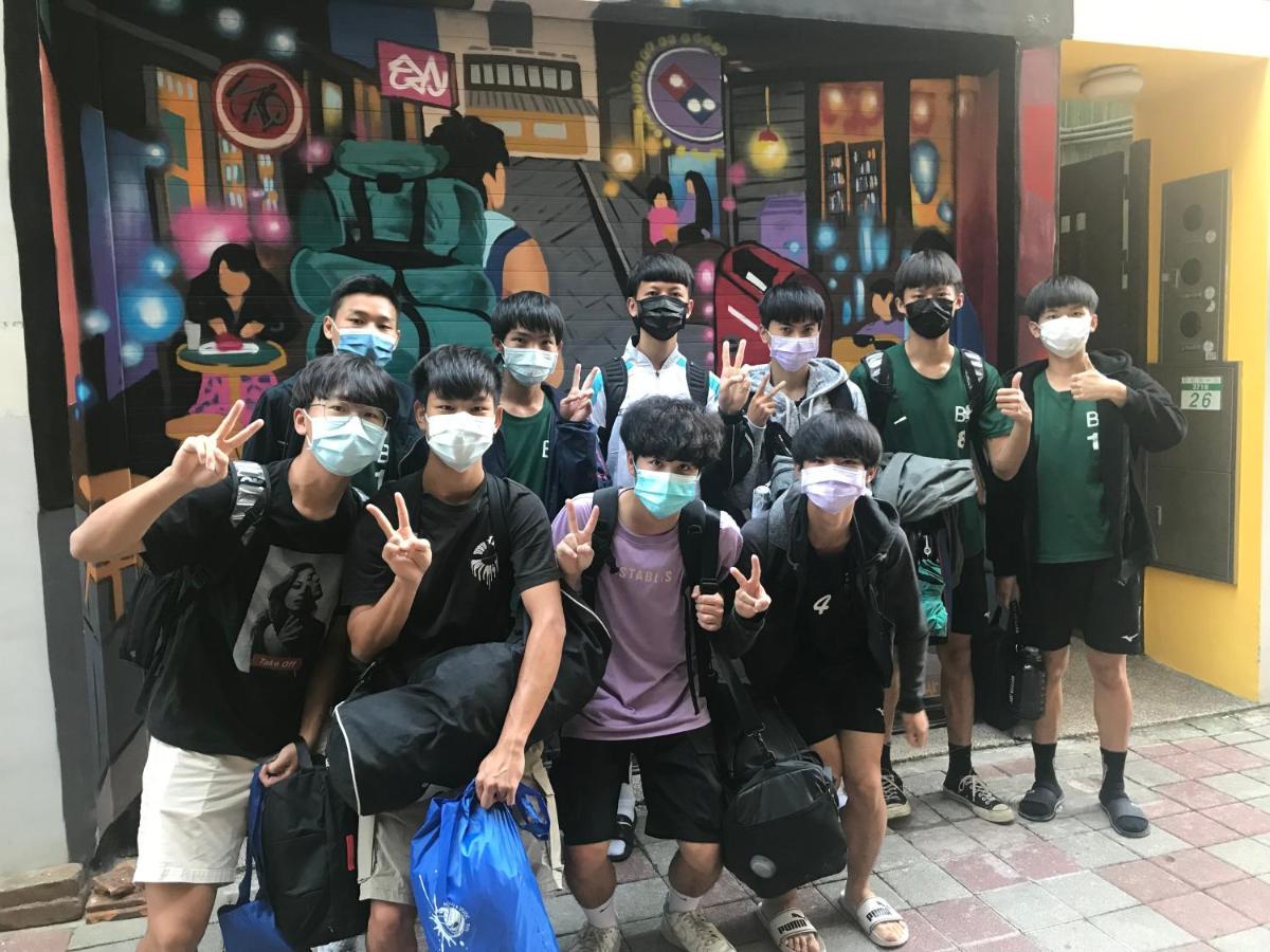 Albergue Mydeer Backpacker Tainan Exterior foto